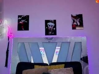 Offline supradoll on CamSoda