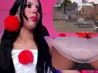 Offline sweetiecloe on CamSoda