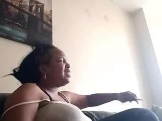 sweetnesssqueen on CamSoda 