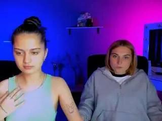 Freechat talia-seduce on CamSoda