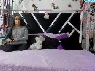 Freechat thedreamgirlss on CamSoda