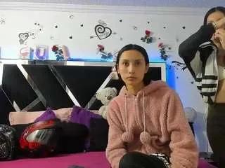 Freechat thedreamgirlss on CamSoda