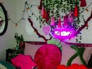 Offline thickneyaadams on CamSoda