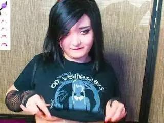 Offline trixiedoescamcam on CamSoda