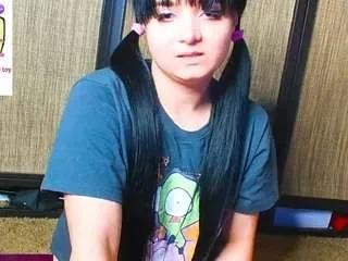 Offline trixiedoescamcam on CamSoda