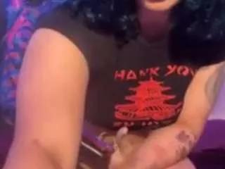 Offline universethadon on CamSoda