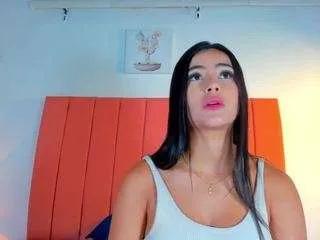 Offline valenrose0 on CamSoda