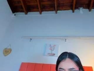 Offline valenrose0 on CamSoda