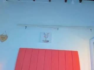 Offline valenrose0 on CamSoda