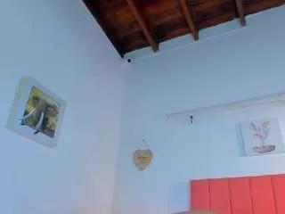 Offline valenrose0 on CamSoda