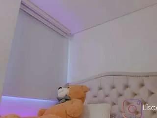 Offline valeria-sanz on CamSoda