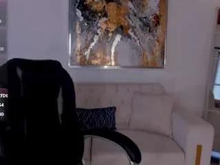 Freechat valeriavelvet on CamSoda