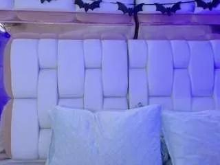 Offline valkiria-moore on CamSoda