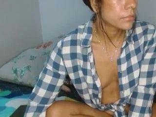 Offline vanessa-aniston on CamSoda