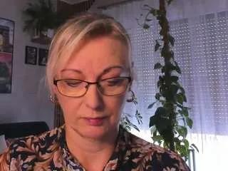 Freechat vanessasoft on CamSoda