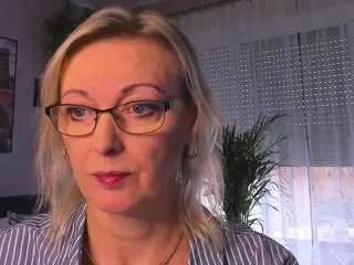 Freechat vanessasoft on CamSoda