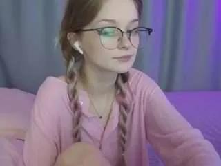 Offline vialeta-baby on CamSoda