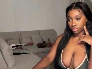 Offline violet6xft on CamSoda