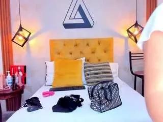 Offline violeta-sweet118 on CamSoda