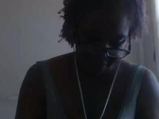 Freechat virgovixengal on CamSoda