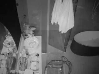 Offline voyeurcam-casa-salsa-bathroom-6 on CamSoda