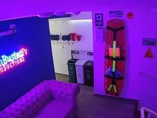 Offline voyeurcam-jb-lobby on CamSoda