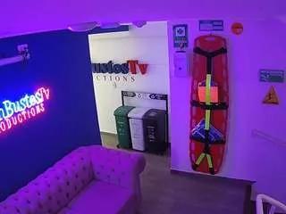 Offline voyeurcam-jb-lobby on CamSoda