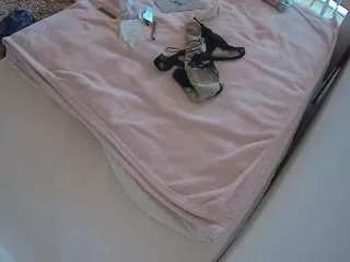 Offline voyeurcam-julmodels-whitebed-1 on CamSoda