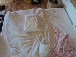 Offline voyeurcam-julmodels-whitebed-3 on CamSoda