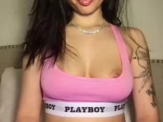 Freechat xoxcat on CamSoda