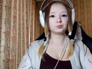 Offline xuanheltsley on CamSoda