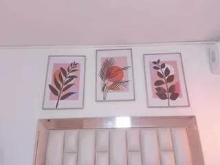 Offline yayisvega on CamSoda