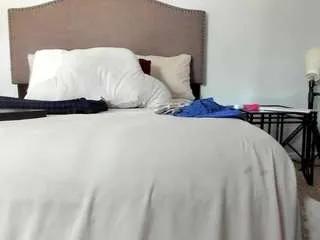 Offline yiaunaniree on CamSoda