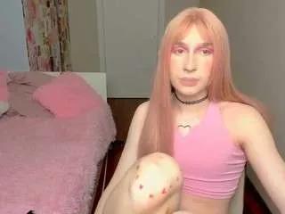 Offline yoi-mika on CamSoda