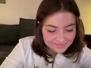 Offline youramy on CamSoda