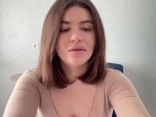 Offline youramy on CamSoda