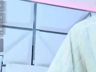 Offline zafiroclean on CamSoda