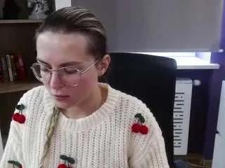 Offline zoeyfancy on CamSoda