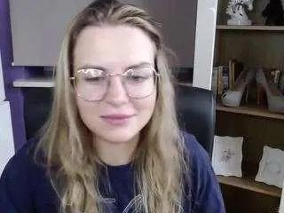 Offline zoeyfancy on CamSoda