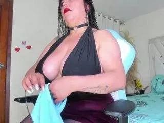 Offline zully-jones on CamSoda