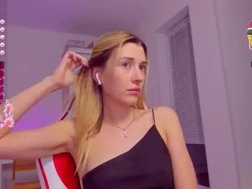 Freechat askcaroline on Chaturbate