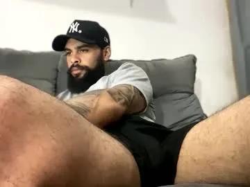 Freechat beardmax on Chaturbate