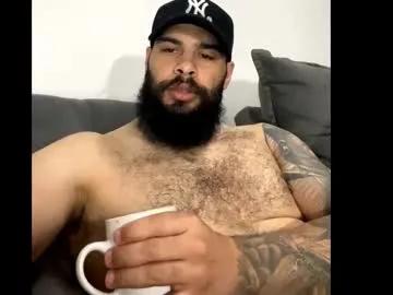 Freechat beardmax on Chaturbate