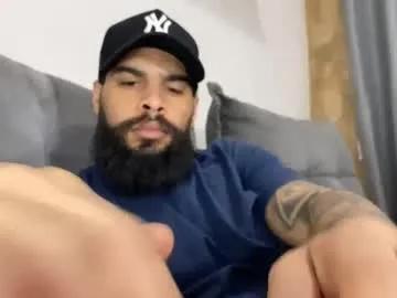 Freechat beardmax on Chaturbate