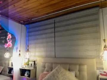 Freechat cristal__hot_1 on Chaturbate