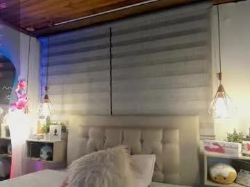 Freechat cristal__hot_1 on Chaturbate