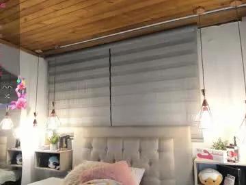 Freechat cristal__hot_1 on Chaturbate