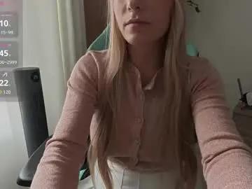 Freechat emily_jayreal on Chaturbate