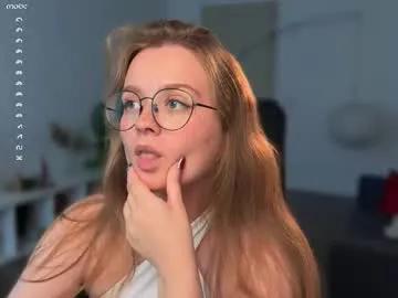 Freechat emilyforelsket on Chaturbate