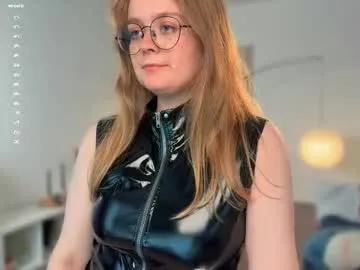 Freechat emilyforelsket on Chaturbate